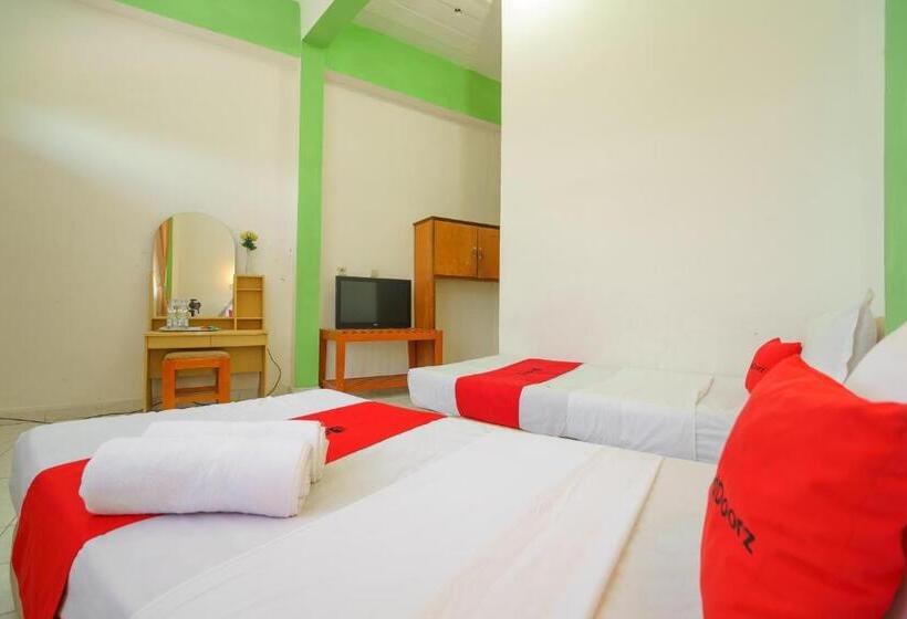 膳宿费 Reddoorz @ Tuktuk Danau Toba