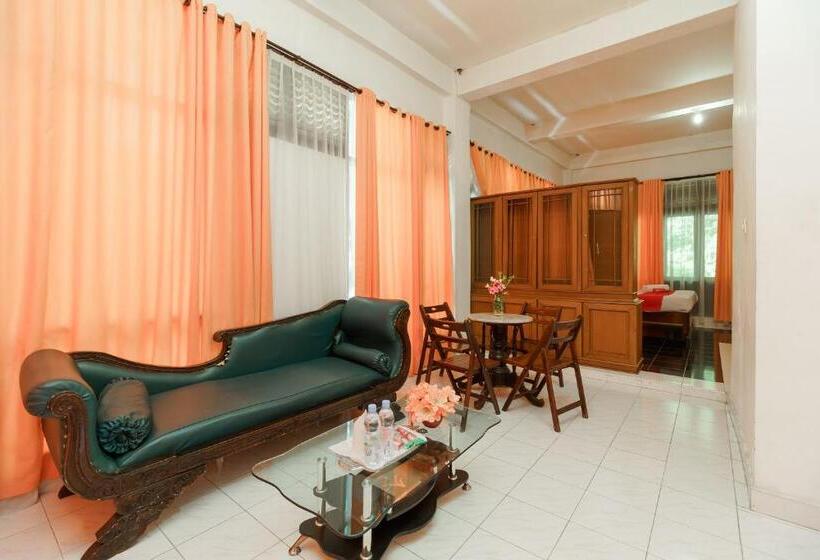 膳宿费 Reddoorz @ Tuktuk Danau Toba