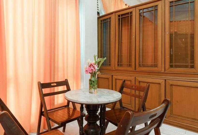 膳宿费 Reddoorz @ Tuktuk Danau Toba