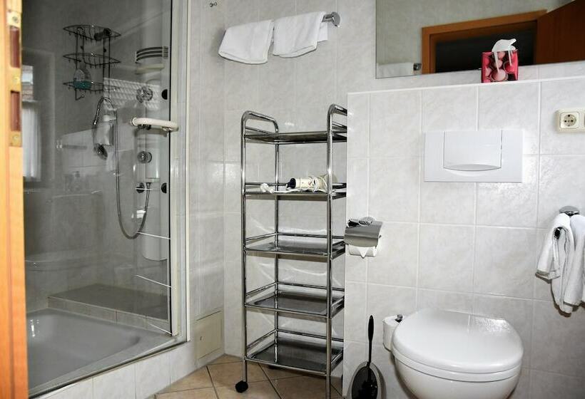 펜션 Winzerbett Kessler