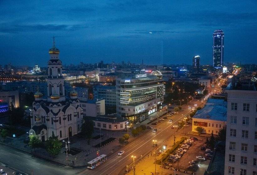 Radius Central House