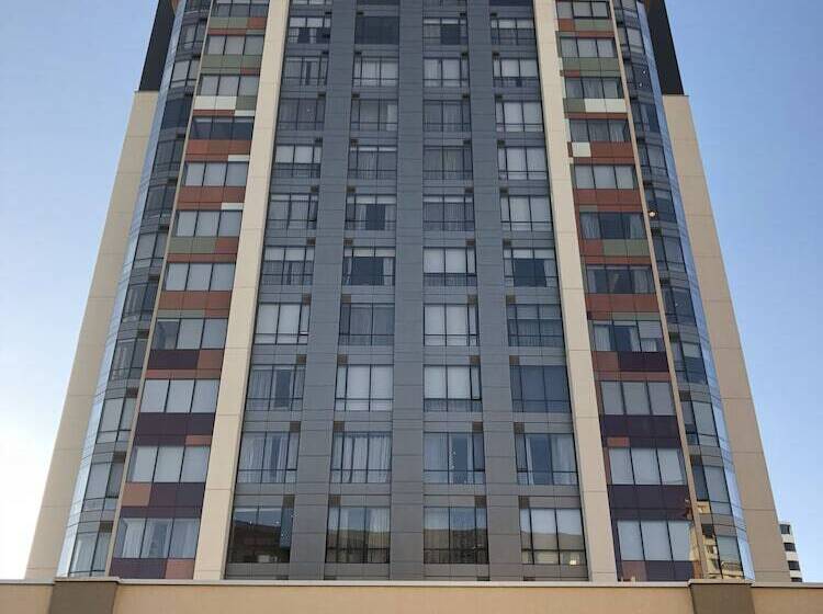 Sandton Skye Suite 604