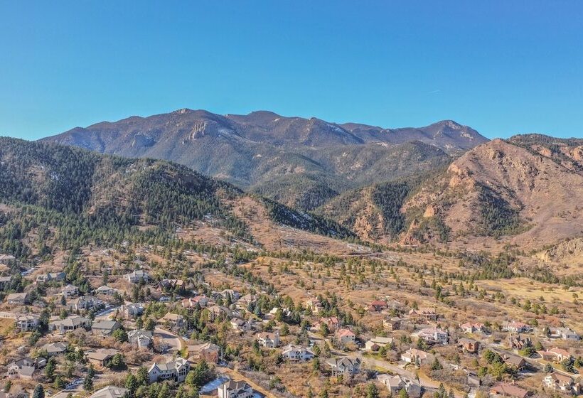 Skyway Extravagant & Luxury Views W/deck & Bar