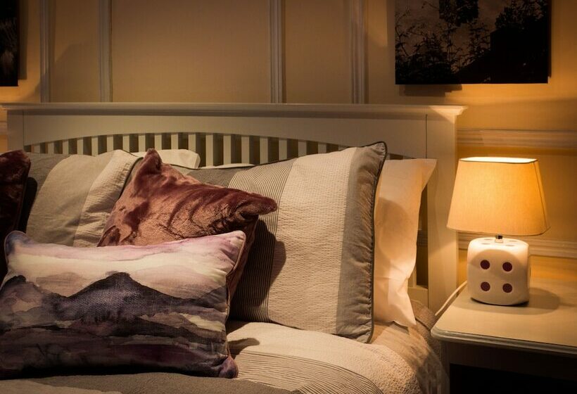 23 Hillsborough Road B&b