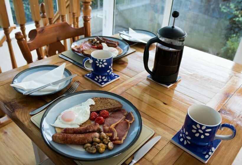 23 Hillsborough Road B&b