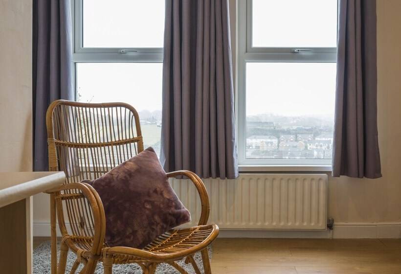 23 Hillsborough Road B&b