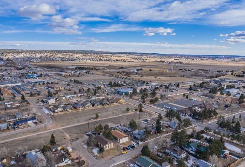 5brmonument Historic Charmminutes To Hiking