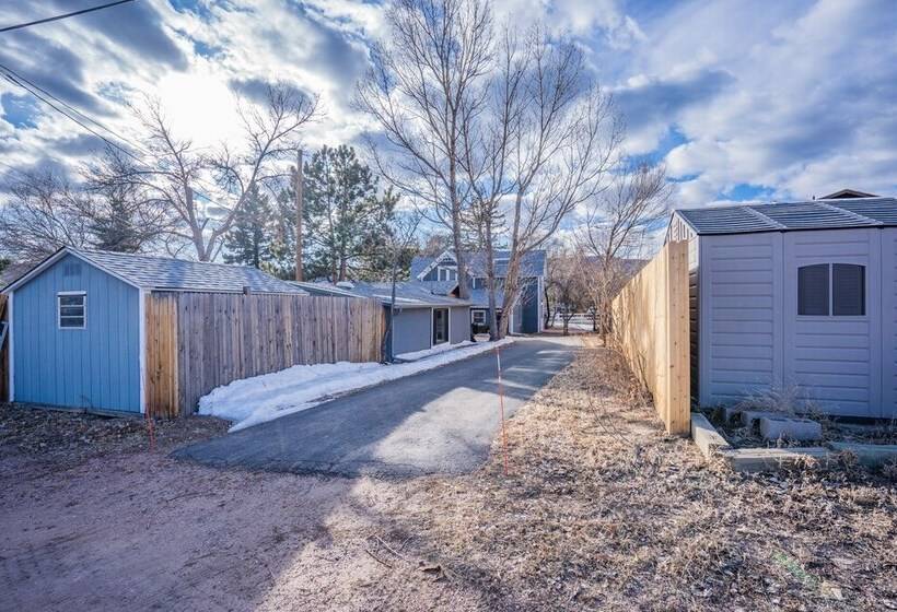 5brmonument Historic Charmminutes To Hiking