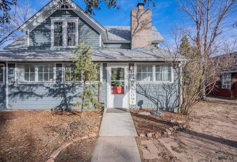 5brmonument Historic Charmminutes To Hiking