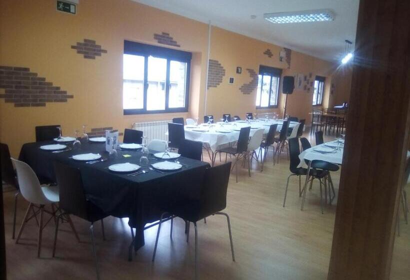 호스텔 El Cordal De Laciana