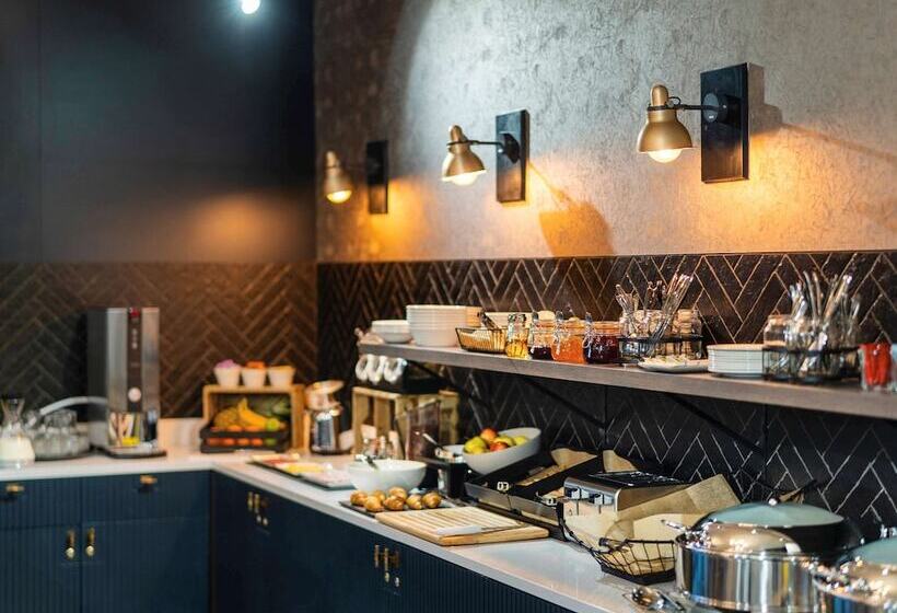 Aparthotel Adagio Leicester