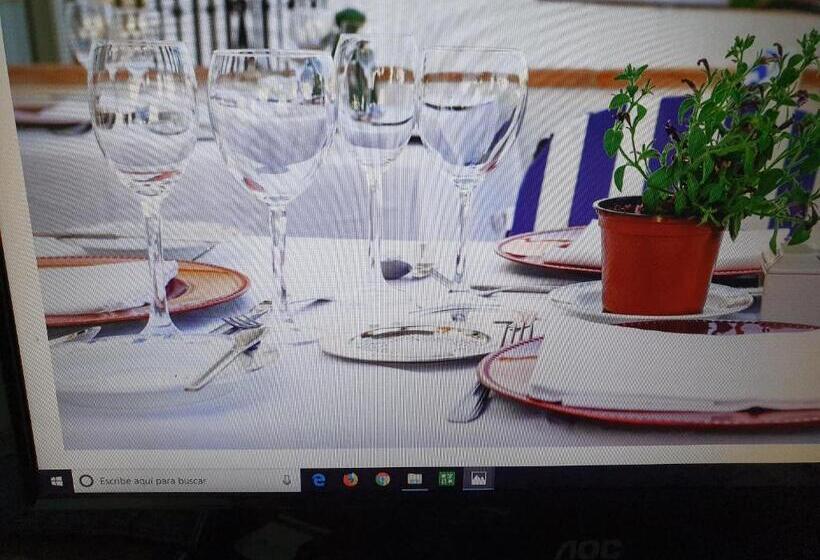 تختخواب و صبحانه Gcprestige