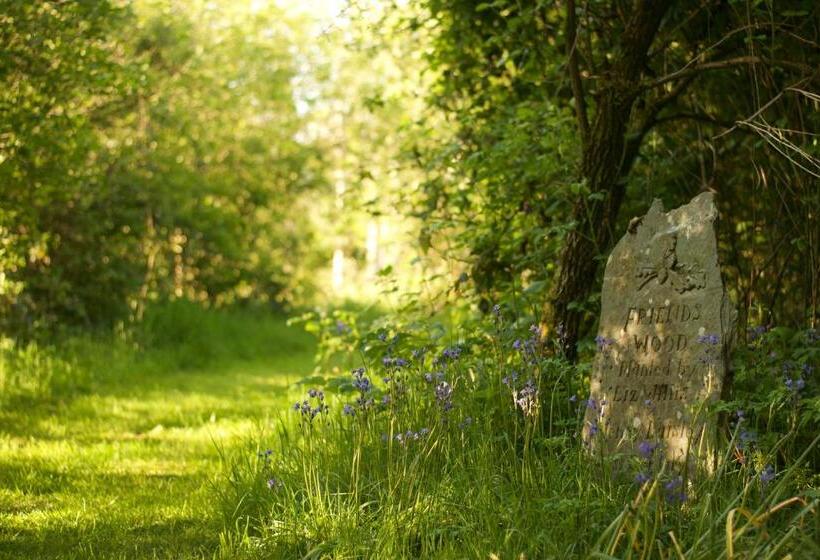 צימר Holwell Holistic Retreat