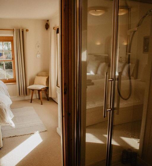 צימר Holwell Holistic Retreat