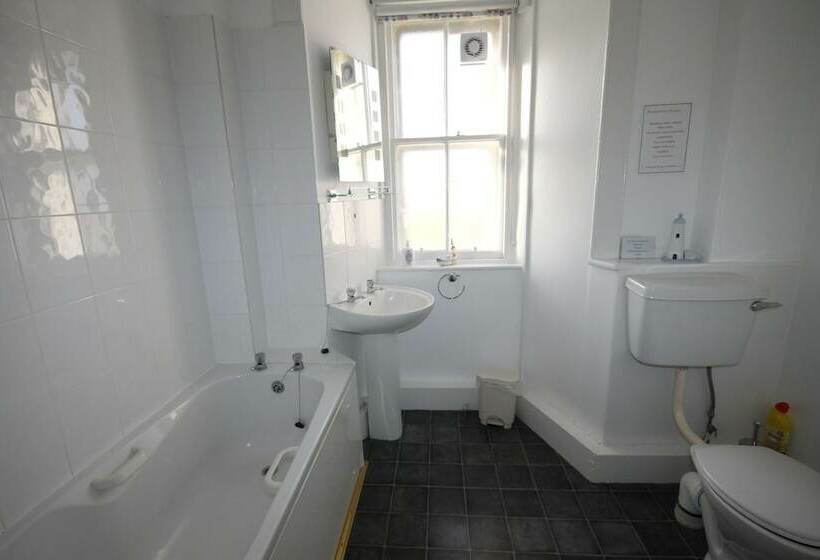 Covesea Lighthouse Cottages