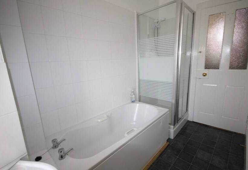 Covesea Lighthouse Cottages