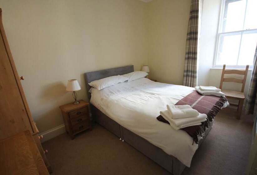 Covesea Lighthouse Cottages