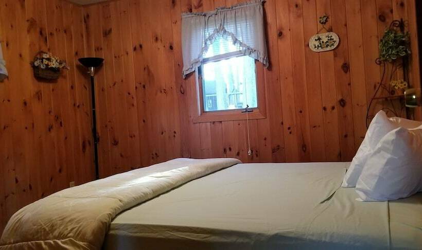 Evergreen Bay Resort