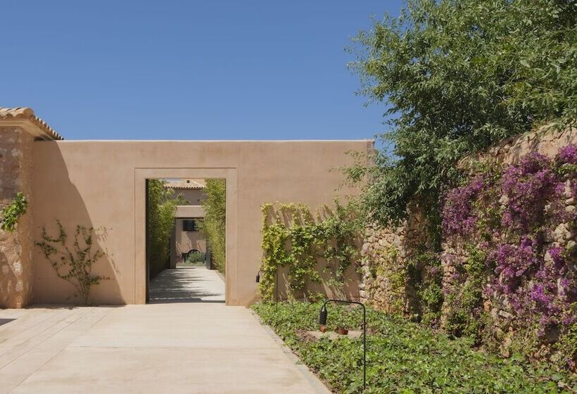 هتل Can Ferrereta