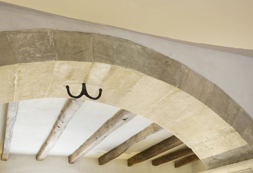 هتل Can Ferrereta