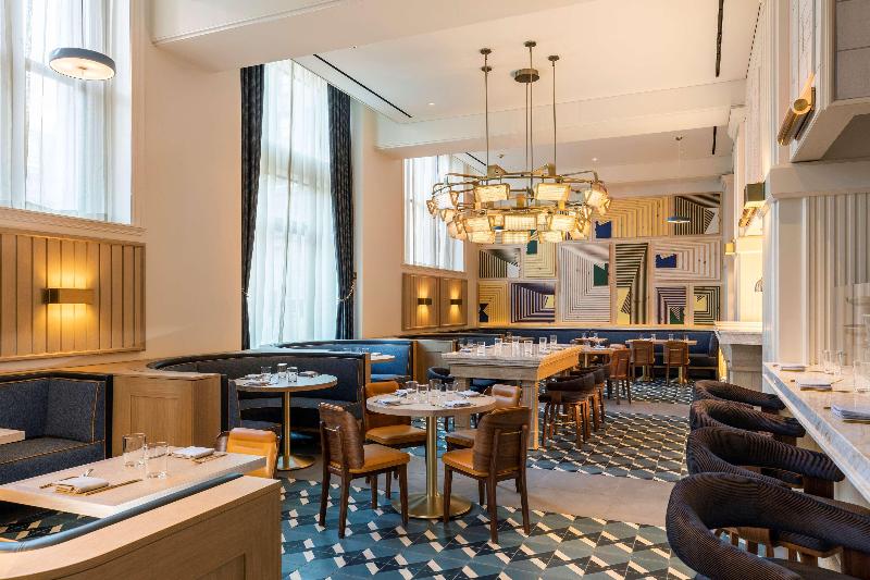 هتل Canopy By Hilton Philadelphia Center City