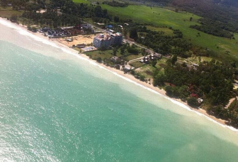 هتل Cc Beach Resort