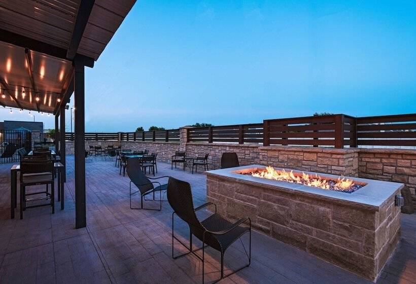 בית מלון כפרי Courtyard Dallas Grand Prairie