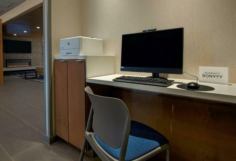 فندق Fairfield Inn & Suites Duncan