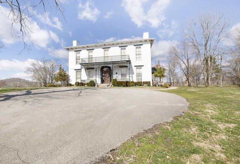 فندق Falls Of Rough Resort