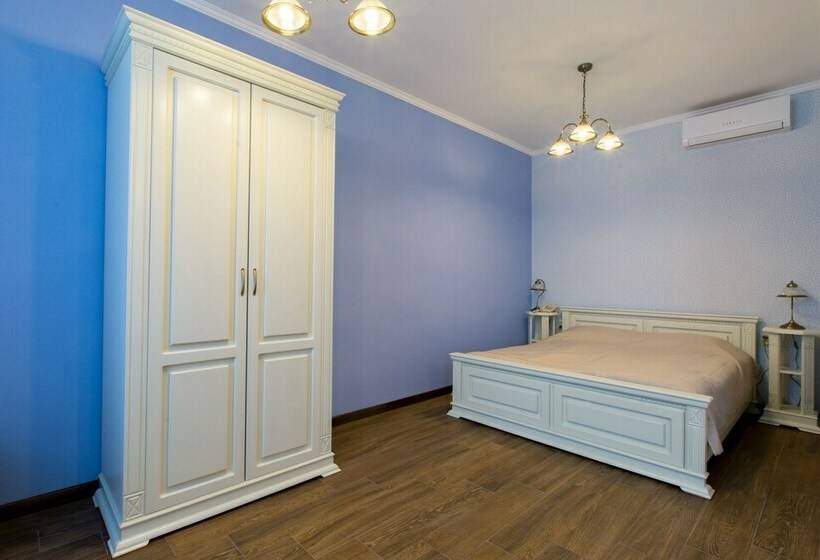 בית מלון כפרי Favorit