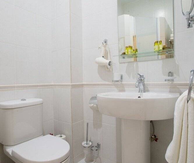 בית מלון כפרי Favorit