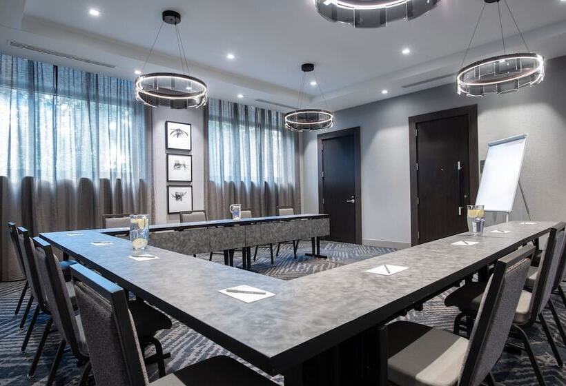 בית מלון כפרי Holiday Inn Express   Boston Logan Airport   Revere, An Ihg