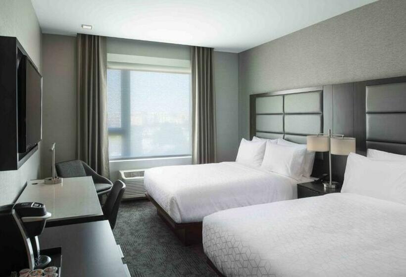 فندق Holiday Inn Express   Boston Logan Airport   Revere, An Ihg