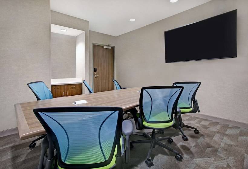 فندق Home2 Suites Asheville Airport