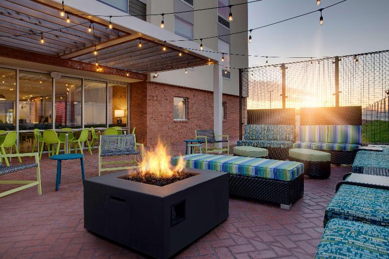 Отель Home2 Suites By Hilton Lewes Rehoboth Beach