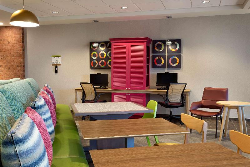 Отель Home2 Suites By Hilton Lewes Rehoboth Beach