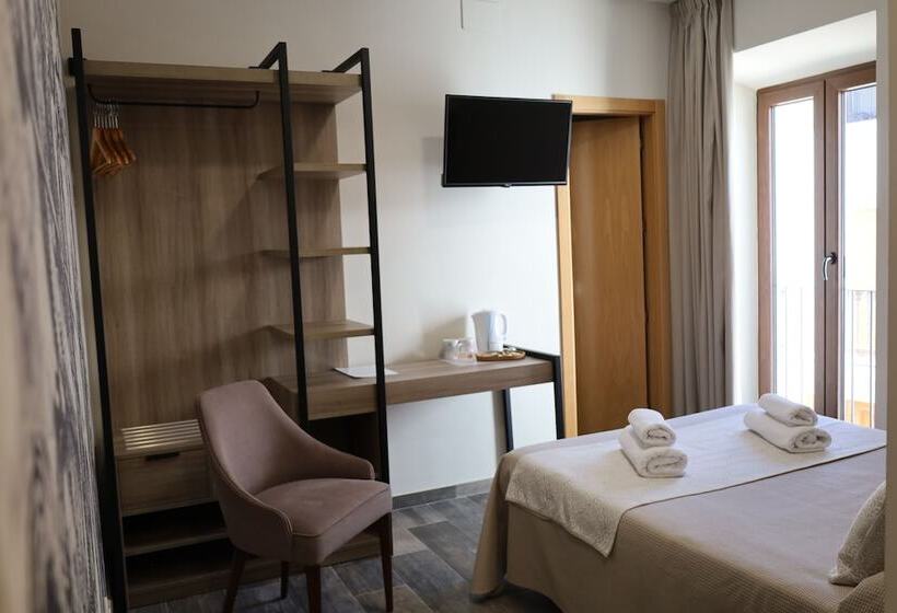 Отель Hospedium Dlj Hostal Temático Desde La Judería