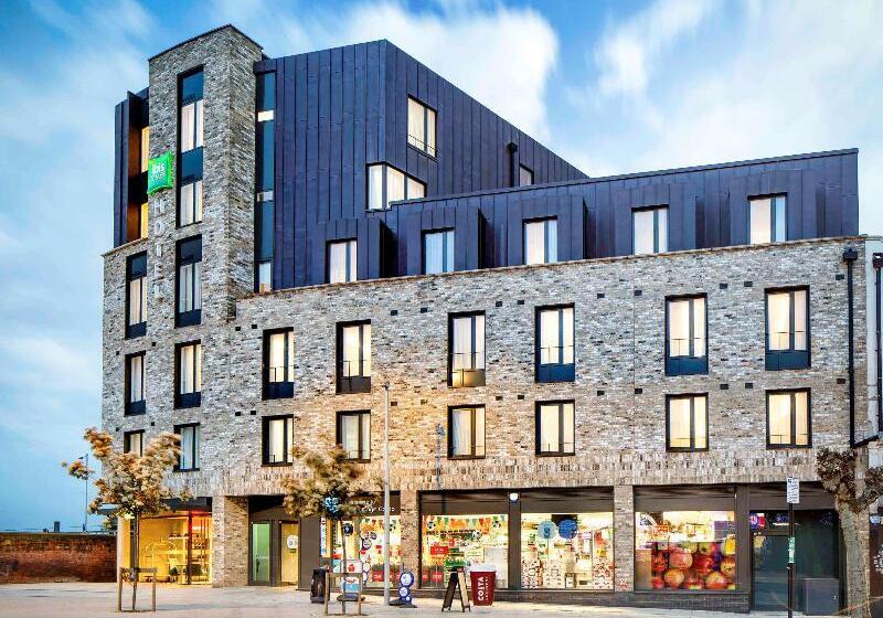 فندق Ibis Styles London Seven Kings