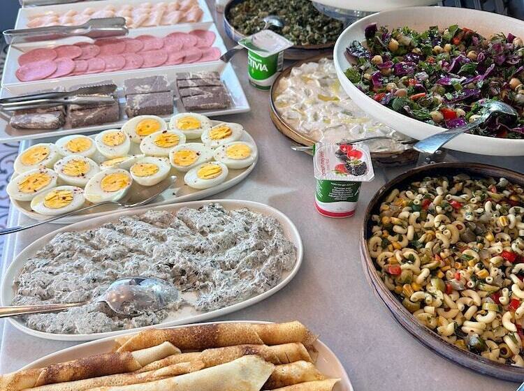 هتل Meroddi La Porta