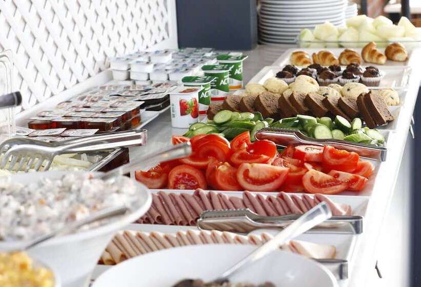 هتل Meroddi La Porta