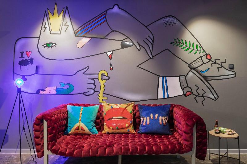 هتل Moxy Bucharest Old Town
