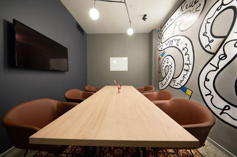 هتل Moxy Bucharest Old Town