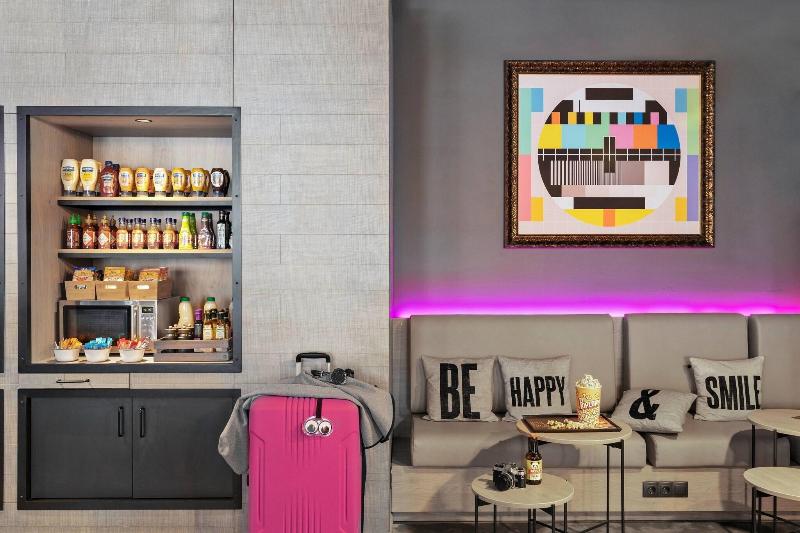 هتل Moxy Bucharest Old Town