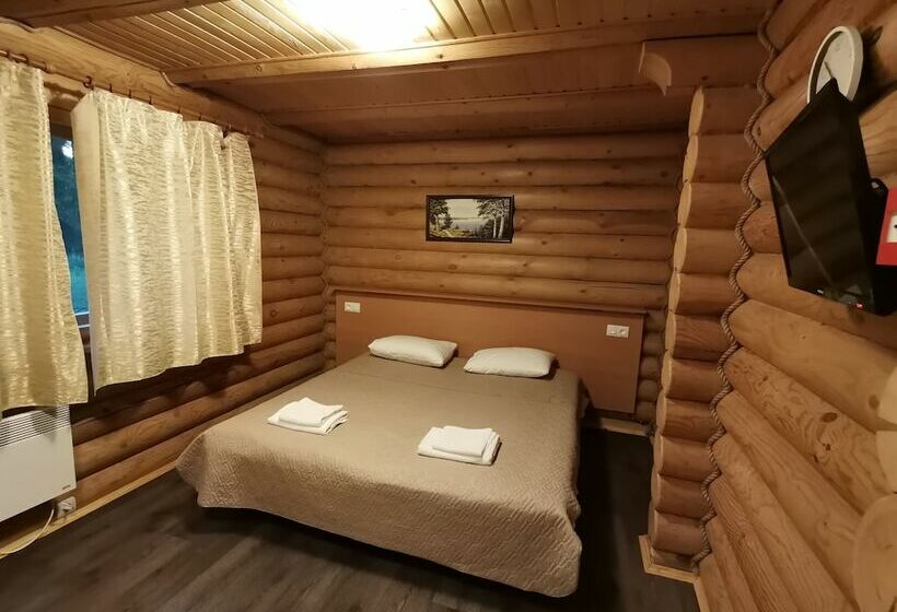 هتل Silent Forest Campsite