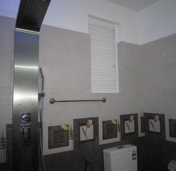 Отель Yoho Royal Mount Residence