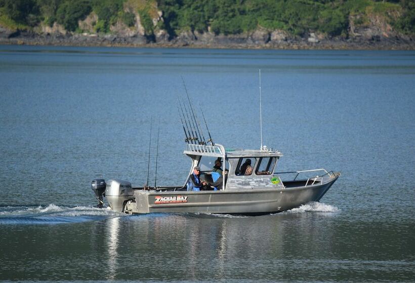 호텔 Zachar Bay Lodge Inc