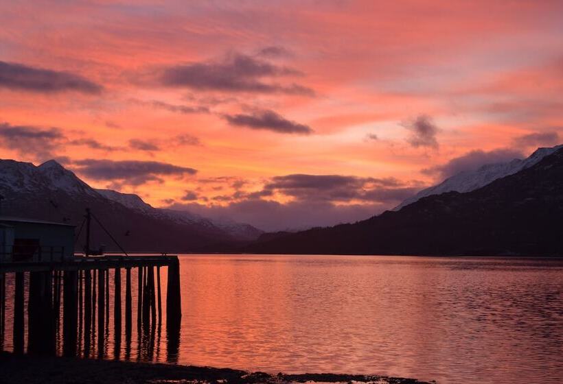 호텔 Zachar Bay Lodge Inc