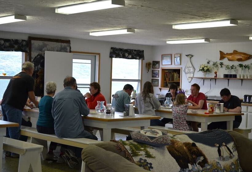 호텔 Zachar Bay Lodge Inc