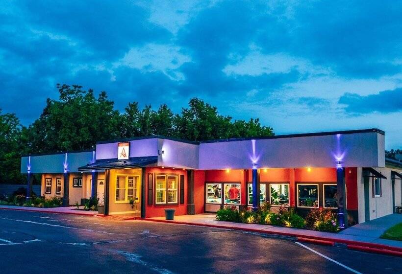 Lx Hotel, Bw Signature Collection By Best Western