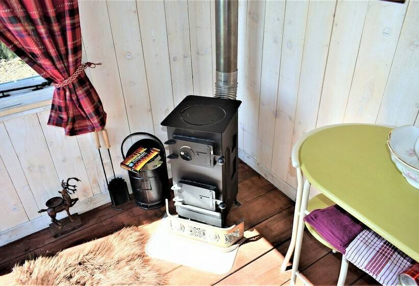 Meadow Shepherds Hut